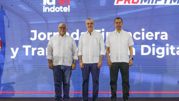 Abinader Encabeza Enterga De Credito Thumbnail